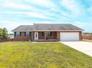 19284 Lonager Ln, Waynesville, MO 65583