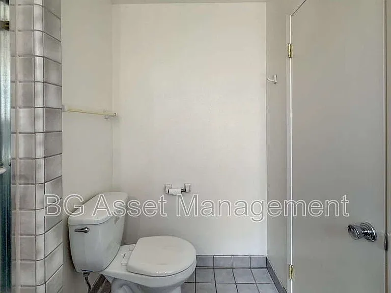 2672 Doidge Ave — Photo 24