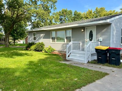 305 E Cook St, Redwood Falls, MN, 56283
