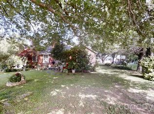 21 Maple Ave, Candler, NC 28715