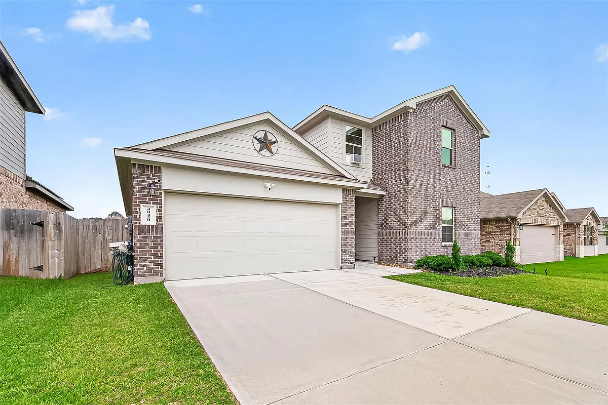 Building Photo - 40438 Red Poppy Ln