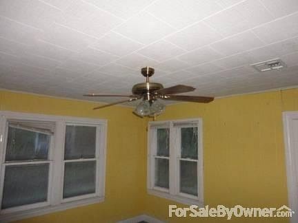 3rd image of 402 Country Club Dr