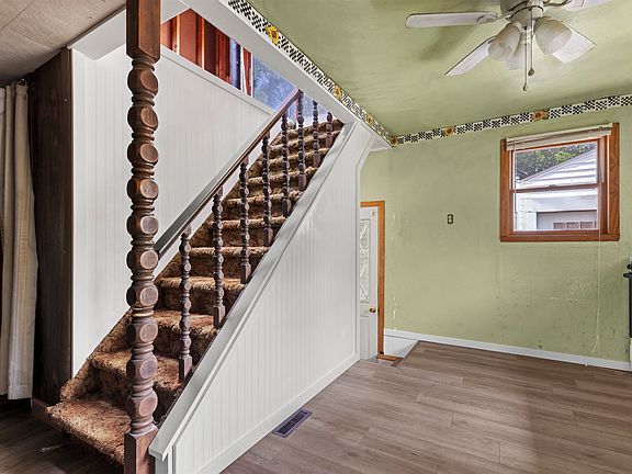 5th image of 218 Euclid Ave