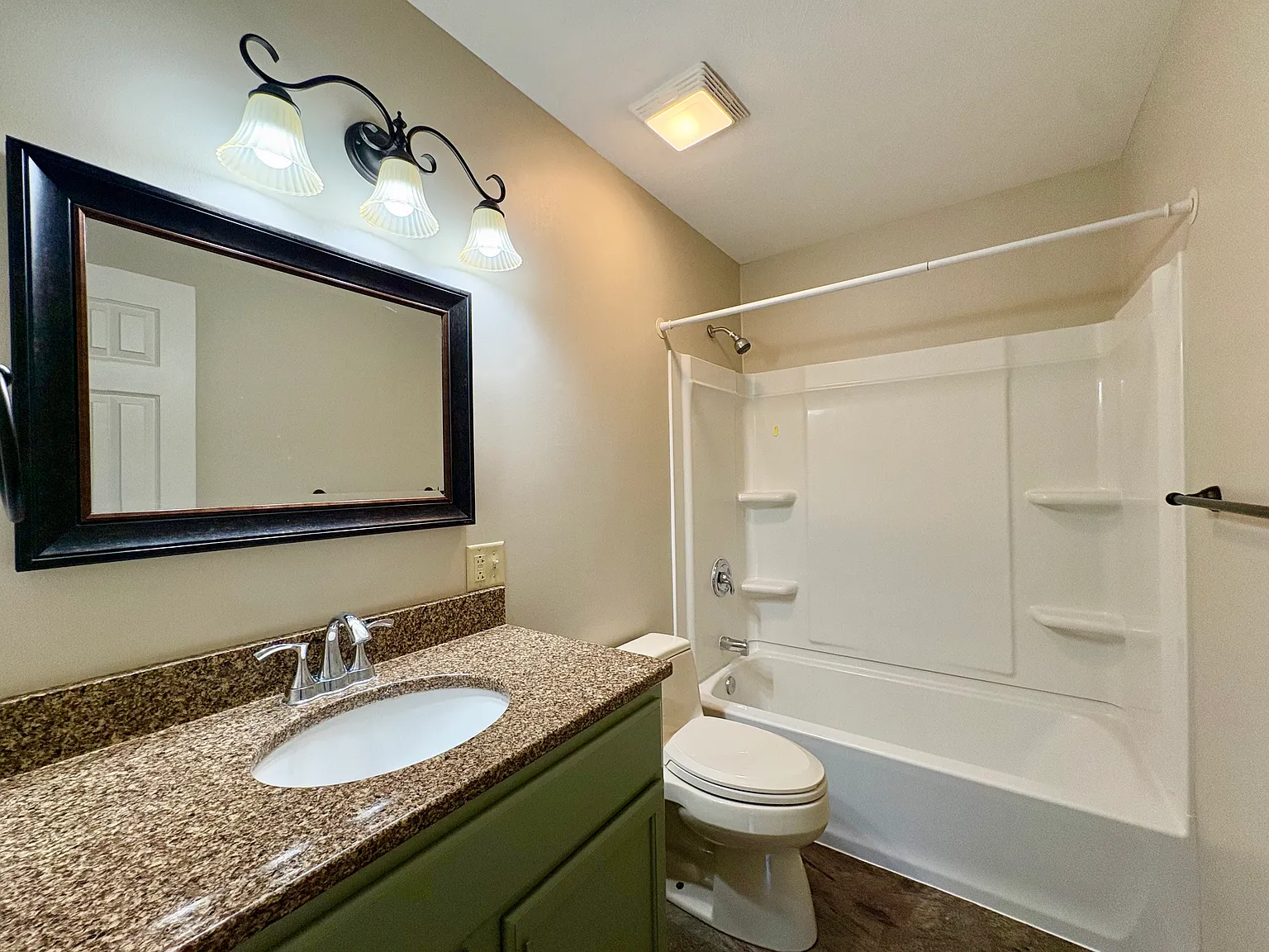 131 Wedgewood Drive — Photo 4