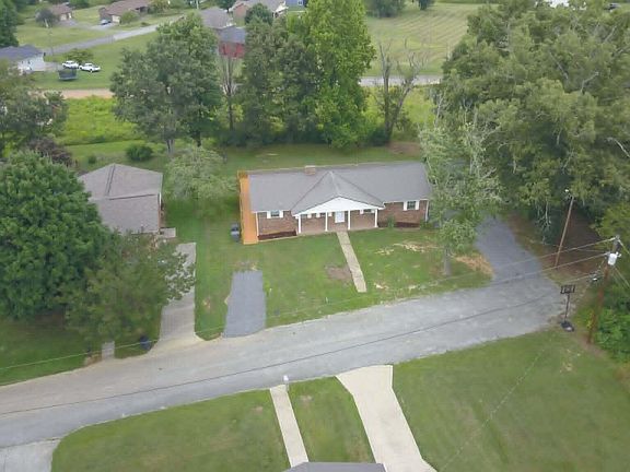 5th image of 2310 Quentin Cir
