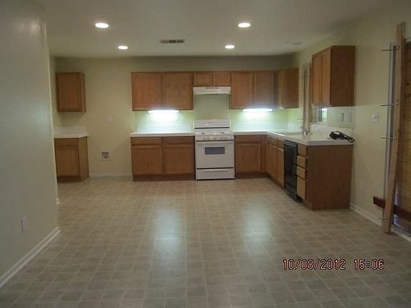 2nd image of 14000 Yearling Ln