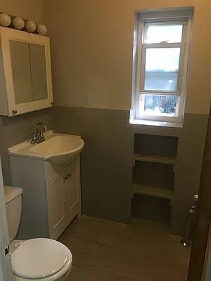 Rented by Johanna Gyuro, LREB | media 9