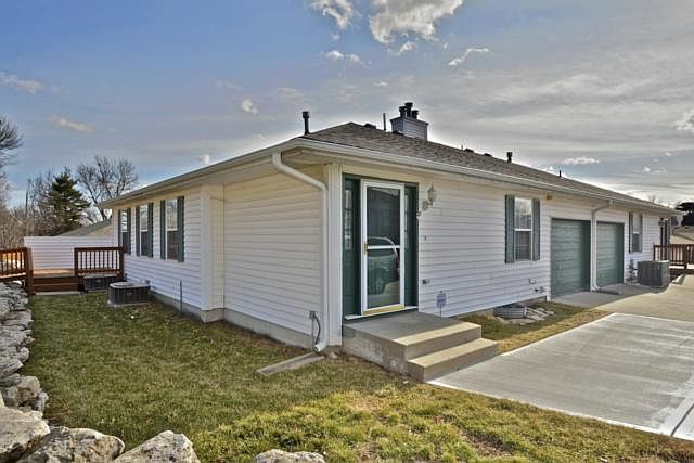 1st image of 316 E Hansen Ct