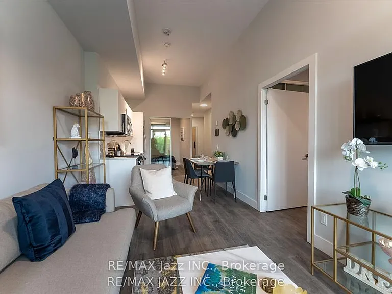 80 Bond St E #1202 — Photo 2