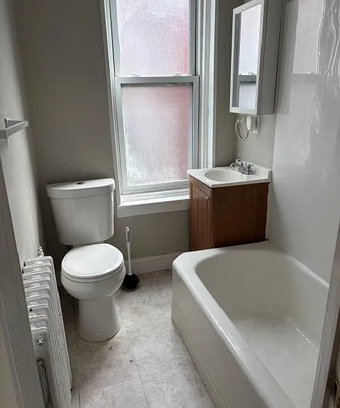 950 N Saint Bernard St — Photo 8