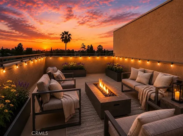 13219 Victory Blvd, Van Nuys, CA 91401
