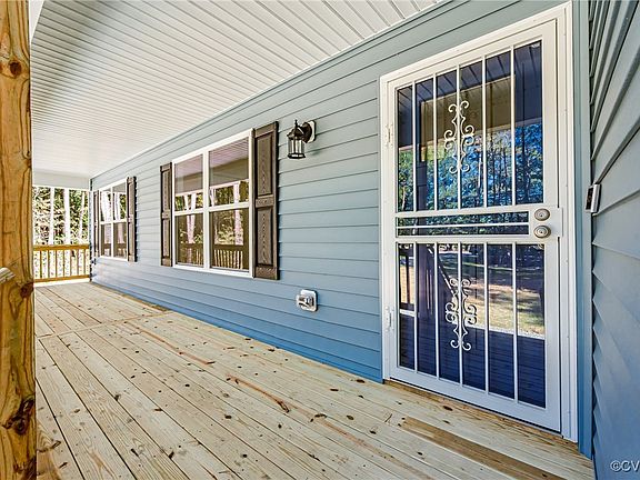 5th image of 13721 The Glebe Ln
