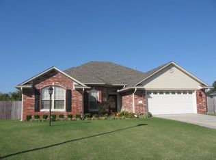 2502 Whitney Ln, Alma, AR 72921