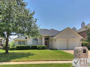 2204 Kings Forest Ln, Flower Mound, TX 75028