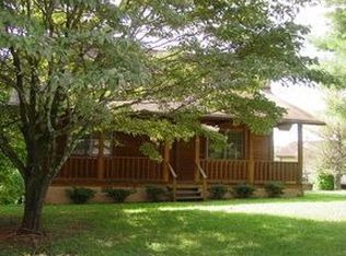 60 Moores Dr, Dahlonega, GA 30533