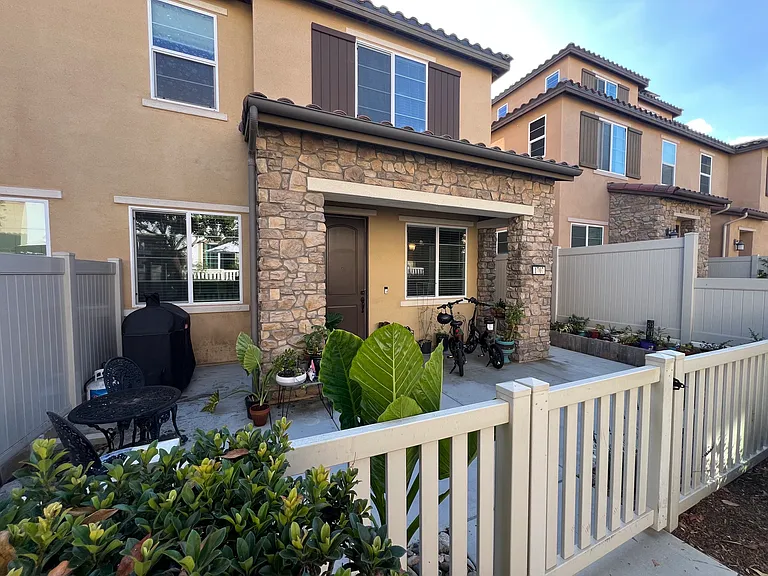 1707 Frangipani Ave — Photo 2