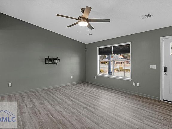 3rd image of 649 Honey Ridge Ln