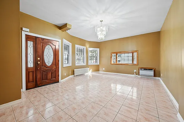 Rented by Poljan Properties Inc. | media 3