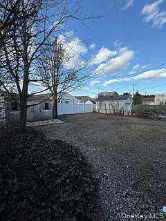 733 E Walnut St #UPPER — Photo 20