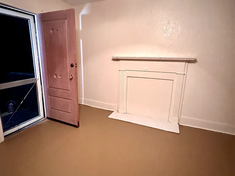 179 Ginger Dr — Photo 2