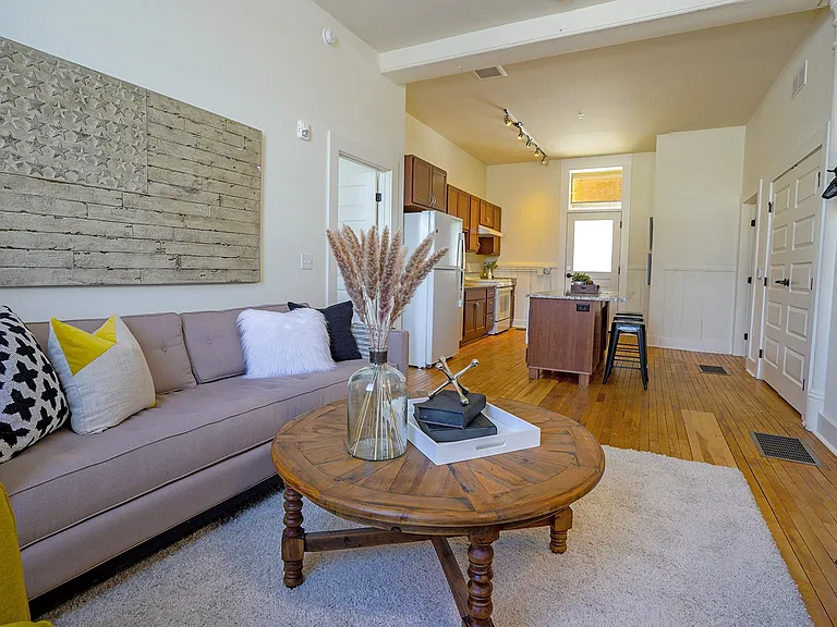 Upper Post Flats — Photo 8