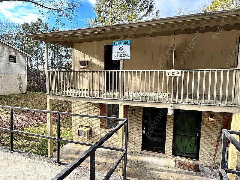 1st image of 309 Michelle Dr APT B