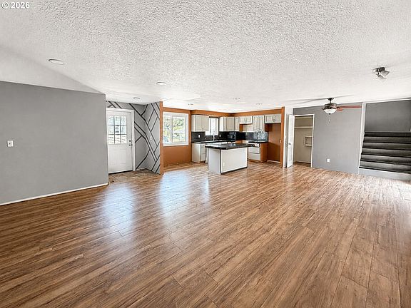 4th image of 10800 SE Kathy Ln