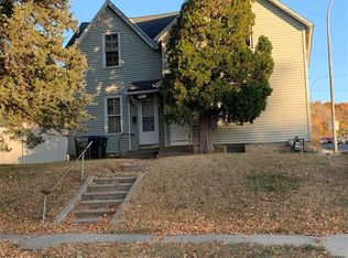 901 N 4th St, Mankato, MN 56001
