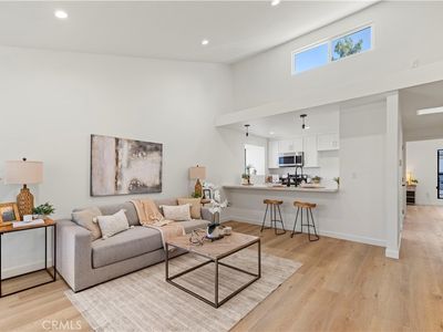 11107 Arminta St APT 15, Sun Valley, CA, 91352