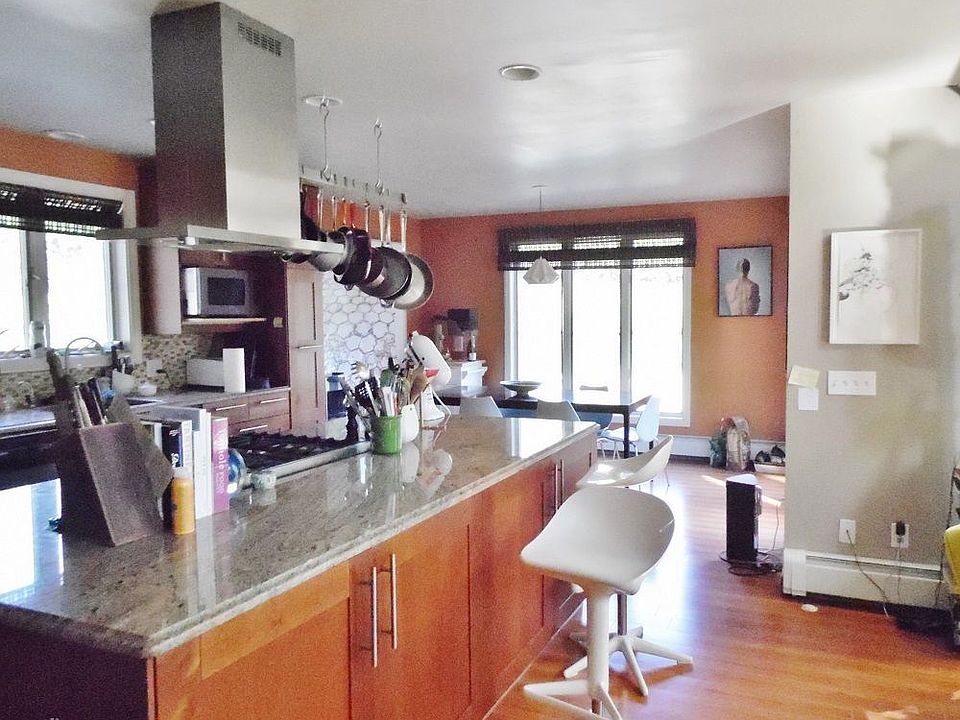 2.2 KIT GRANITE COUNTERS