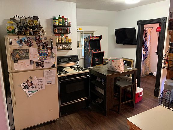 Kitchen with room for dining table
