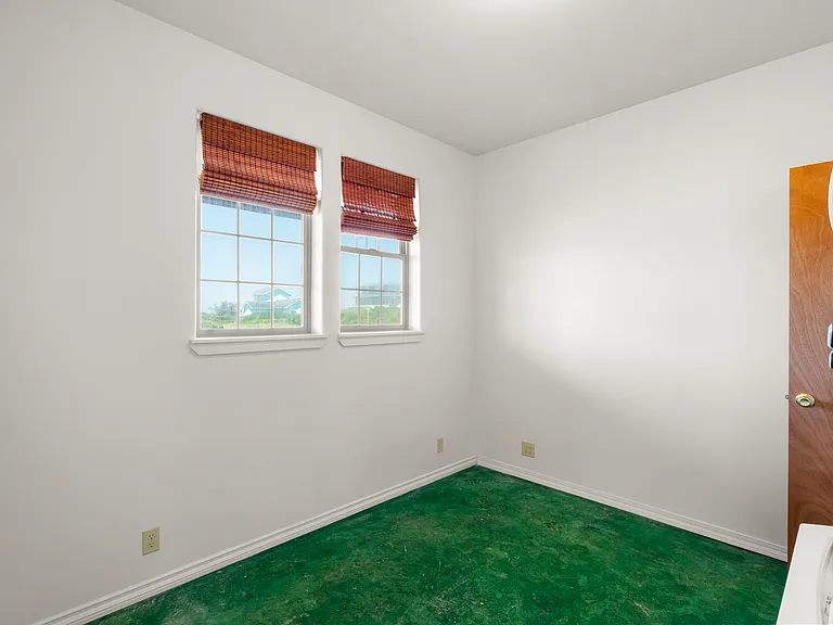 1140 Ocean Shores Blvd SW — Photo 22