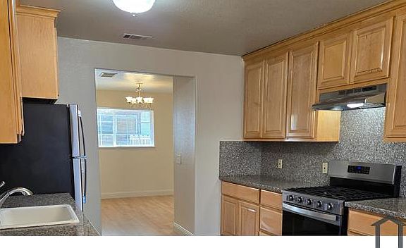 2nd image of 160 Coyote Ct