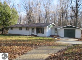 5325 S Vandecar Rd, Mount Pleasant, MI 48858