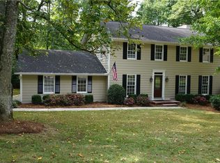 3864 W Clinton Ct, Marietta, GA 30062