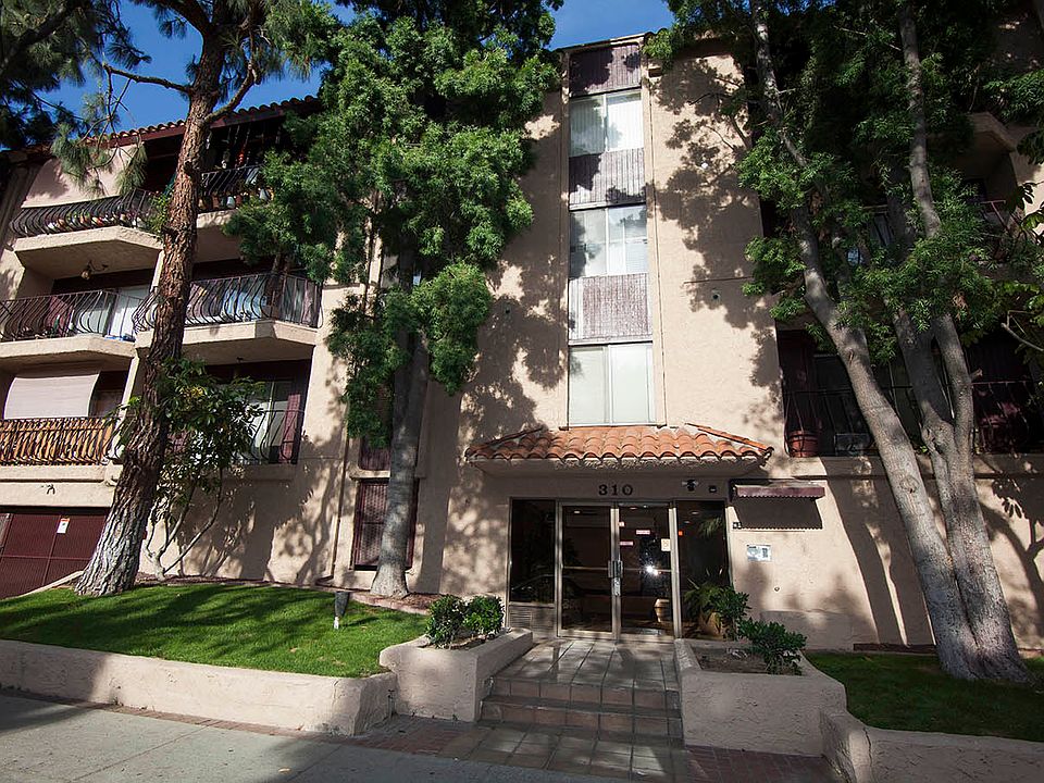 1st image of 310 N Jackson St APT 205