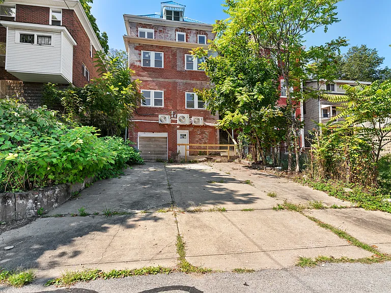 928 Morningside Ave #1 — Photo 11