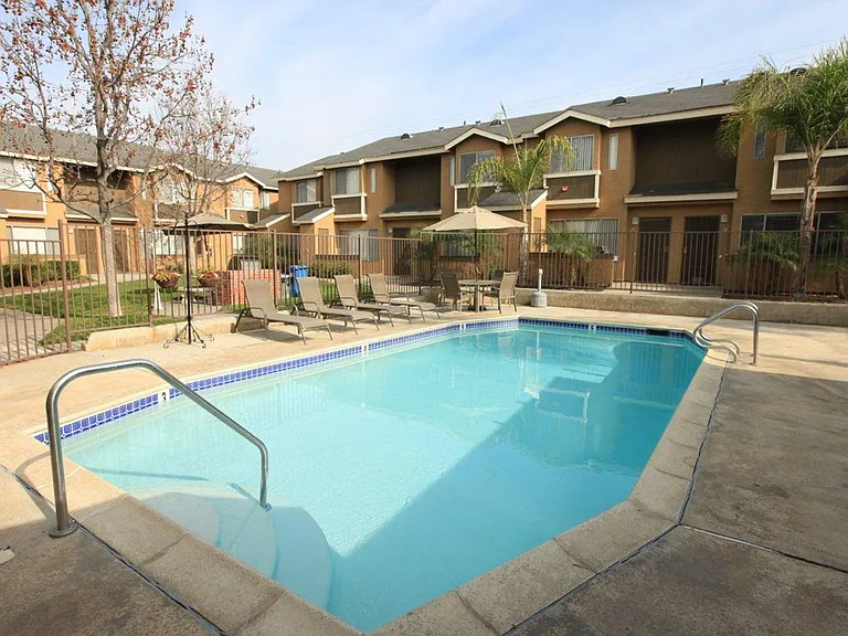 Greenfield Meadows Apartments — Photo 6