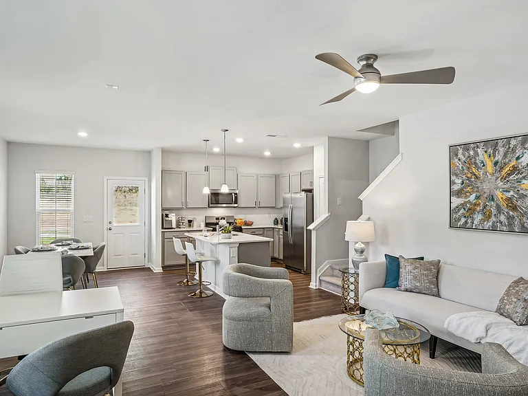 Porchlight Brier Creek — Photo 11