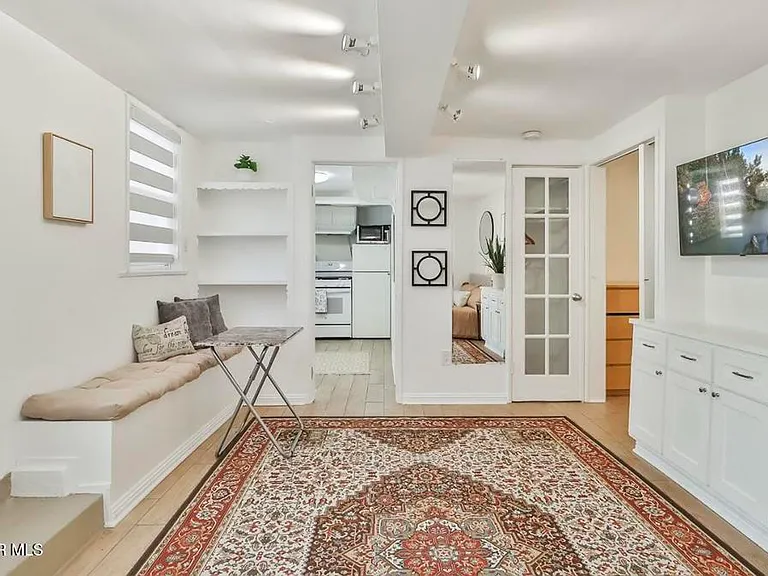 1637 Malcolm Ave #1637 — Photo 6