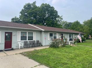 118 W Adams St, Three Rivers, MI 49093