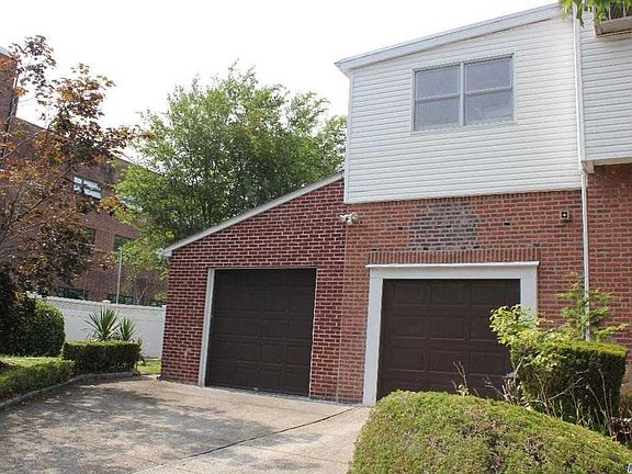 5th image of 64-38 181st St