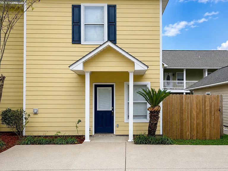 1338 Tropical Cv — Photo 1