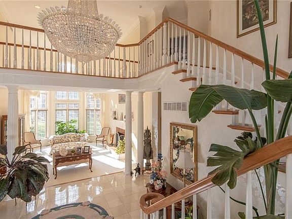 4th image of 2190 Oak Haven Ct