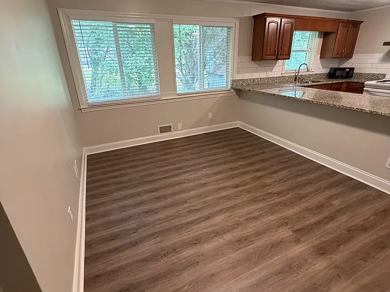 2506 Dana Dr — Photo 5