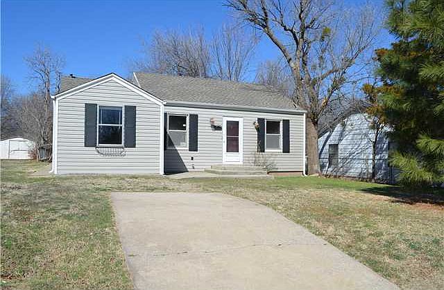 1st image of 819 Poplar Ave