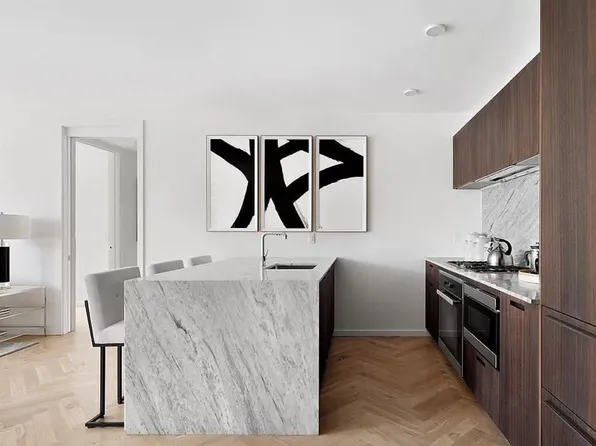 805 Washington Avenue 3D image 1 of 17