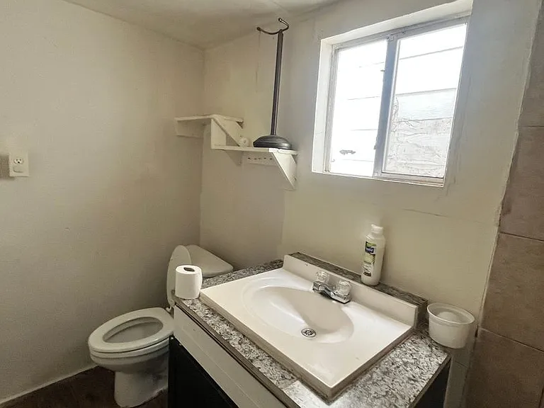 206 Spruce St #B — Photo 15