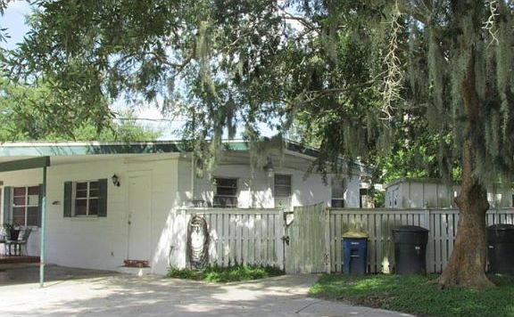 5th image of 1390 N Floral Ave