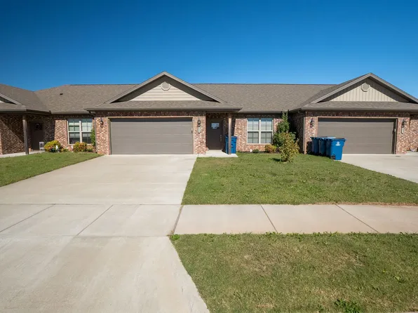 1801 Booker Cir, Pea Ridge, AR 72751